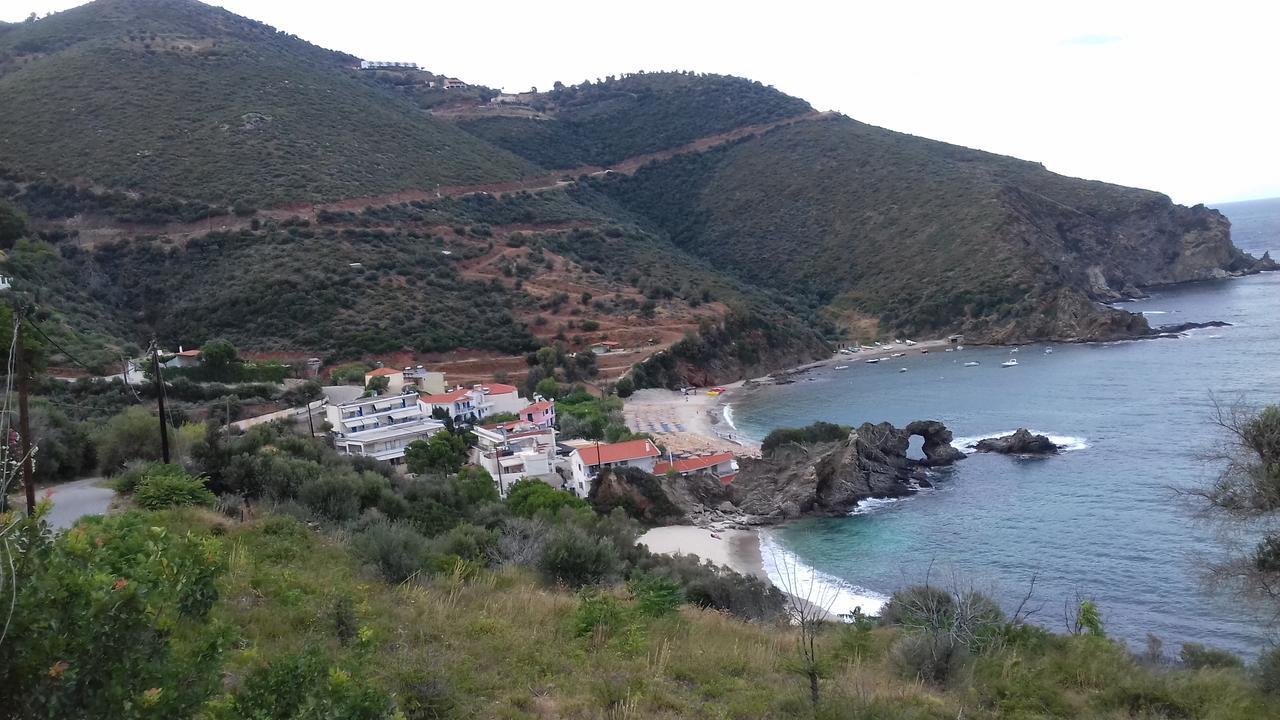 Moka Evia Island Hotel Akhladheri Luaran gambar