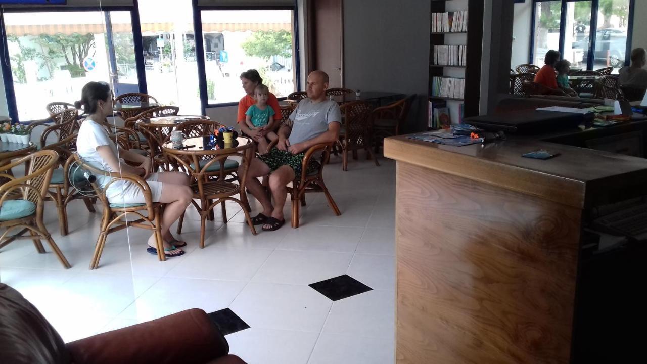 Moka Evia Island Hotel Akhladheri Luaran gambar